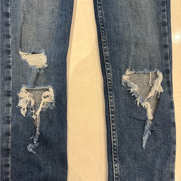 Free People Blue Denim Skinny Jean with Distressed Area's - Size 26 - Picture 4 of 4